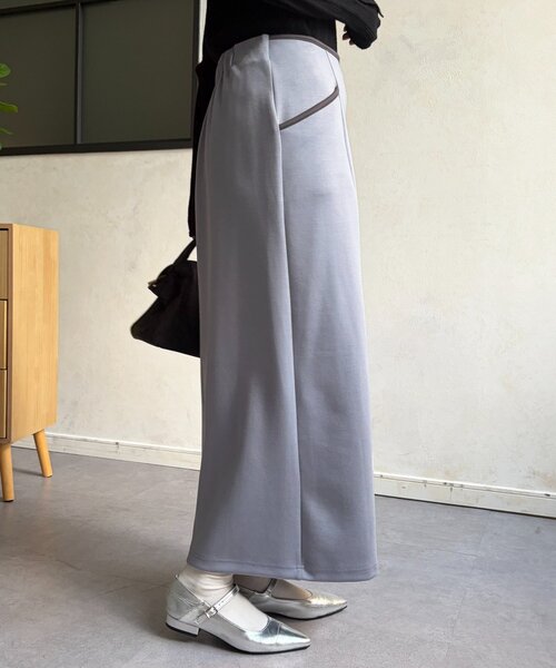 Chez toi（シェトワ）の「パイピングナロースカート（スカート・レディース・ブルー/キャメル/ブラック・FREE）」の12枚目の写真