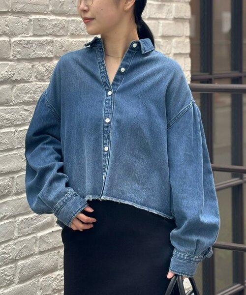 LIVETART(リヴェタート)の「《FRIPIER》カットオフデニムシャツ(シャツ/ブラウス・レディース・インディゴブルー・FREE)」の1枚目の写真