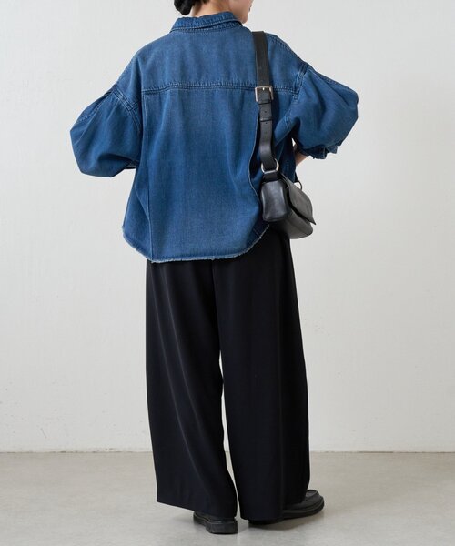 LIVETART(リヴェタート)の「《FRIPIER》カットオフデニムシャツ(シャツ/ブラウス・レディース・インディゴブルー・FREE)」の12枚目の写真