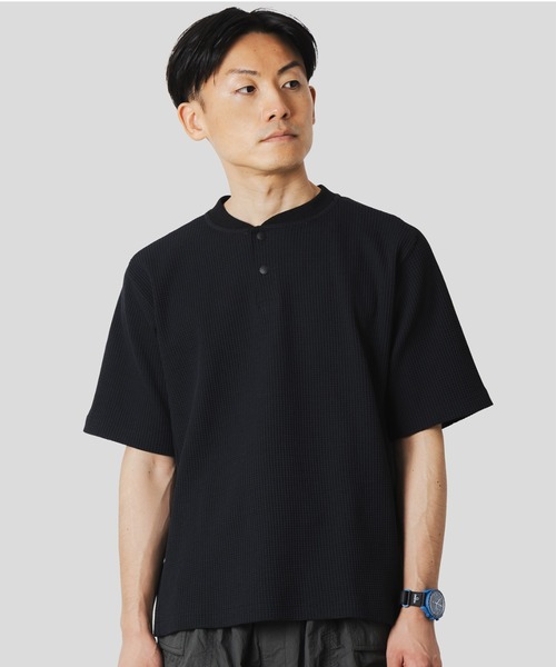 narifuri（ナリフリ）の「マルチワッフルヘンリーネックTシャツ（Tシャツ/カットソー・メンズ・ターコイズブルー/ブラック/チャコール/ホワイト/ライトグレー・SMALL/MEDIUM/LARGE/X-LARGE）」の2枚目の写真