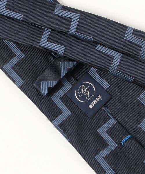 BEAMS F（ビームスエフ）の「シルク ジグザグ柄 ジャカード ネクタイ（ネクタイ・メンズ・ネイビー/ワイン・ONE SIZE）」の7枚目の写真