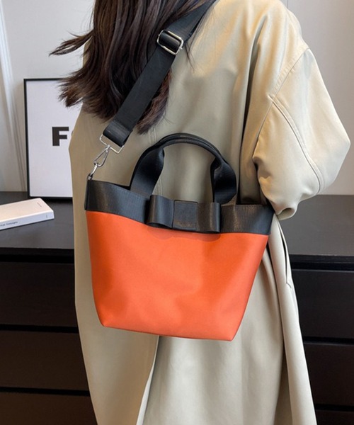 c.u.l（シーユーエル）の「リボン 2way ナイロン クロスショルダーバッグ cula1415（ショルダーバッグ・レディース・ライトベージュ/ブラック/オレンジ・FREE）」の8枚目の写真