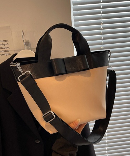 c.u.l（シーユーエル）の「リボン 2way ナイロン クロスショルダーバッグ cula1415（ショルダーバッグ・レディース・ライトベージュ/ブラック/オレンジ・FREE）」の15枚目の写真