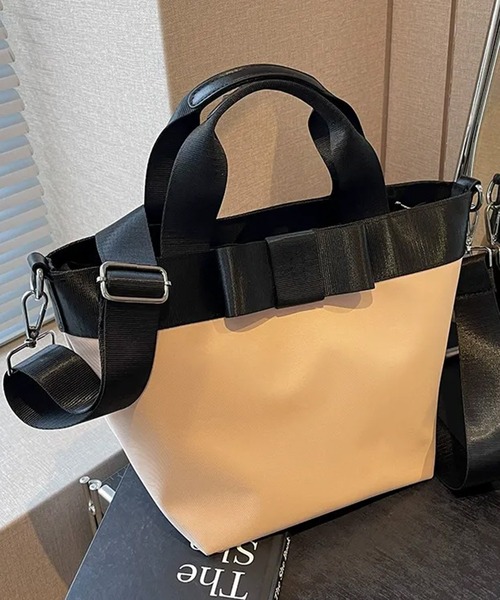 c.u.l（シーユーエル）の「リボン 2way ナイロン クロスショルダーバッグ cula1415（ショルダーバッグ・レディース・ライトベージュ/ブラック/オレンジ・FREE）」の16枚目の写真