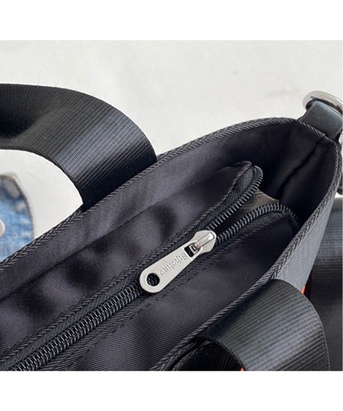 c.u.l（シーユーエル）の「リボン 2way ナイロン クロスショルダーバッグ cula1415（ショルダーバッグ・レディース・ライトベージュ/ブラック/オレンジ・FREE）」の21枚目の写真