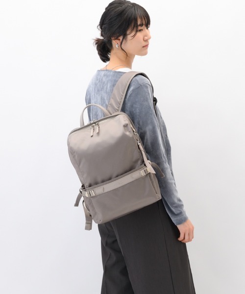 W&.Day/Night(ダブルアンド デイナイト)の「リュックサック リッカ スクエアリュック2 15L A4サイズ 14インチPC ボトルホルダー 19152(バックパック/リュック・レディース・アッシュブラウン/スモークピンク/ブラック・FREE)」の3枚目の写真