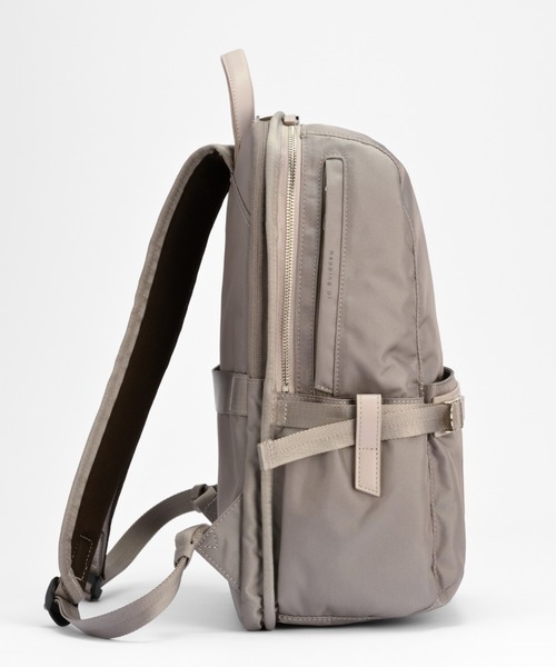 W&.Day/Night(ダブルアンド デイナイト)の「リュックサック リッカ スクエアリュック2 15L A4サイズ 14インチPC ボトルホルダー 19152(バックパック/リュック・レディース・アッシュブラウン/スモークピンク/ブラック・FREE)」の6枚目の写真