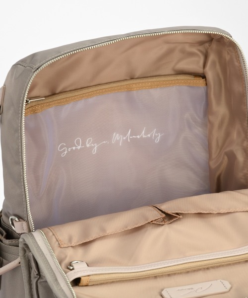 W&.Day/Night(ダブルアンド デイナイト)の「リュックサック リッカ スクエアリュック2 15L A4サイズ 14インチPC ボトルホルダー 19152(バックパック/リュック・レディース・アッシュブラウン/スモークピンク/ブラック・FREE)」の11枚目の写真