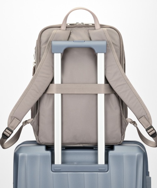 W&.Day/Night(ダブルアンド デイナイト)の「リュックサック リッカ スクエアリュック2 15L A4サイズ 14インチPC ボトルホルダー 19152(バックパック/リュック・レディース・アッシュブラウン/スモークピンク/ブラック・FREE)」の19枚目の写真