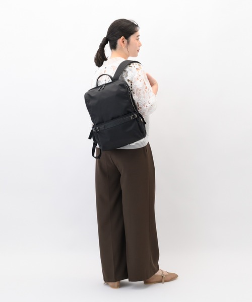 W&.Day/Night(ダブルアンド デイナイト)の「リュックサック リッカ スクエアリュック2 15L A4サイズ 14インチPC ボトルホルダー 19152(バックパック/リュック・レディース・アッシュブラウン/スモークピンク/ブラック・FREE)」の21枚目の写真