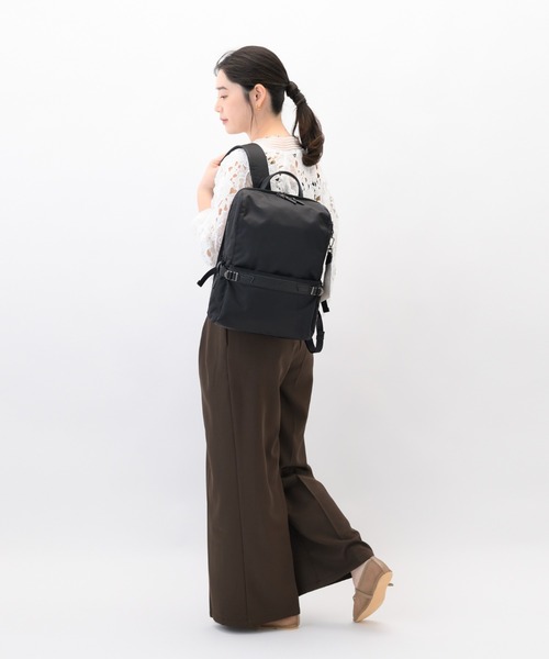 W&.Day/Night(ダブルアンド デイナイト)の「リュックサック リッカ スクエアリュック2 15L A4サイズ 14インチPC ボトルホルダー 19152(バックパック/リュック・レディース・アッシュブラウン/スモークピンク/ブラック・FREE)」の22枚目の写真