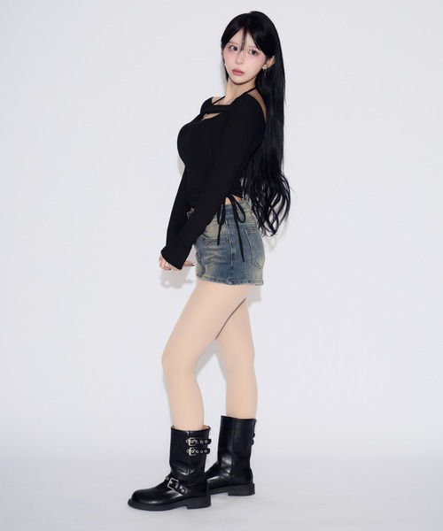 tinkerend(ティンカーエンド)の「Side Gathered Cut Off Tops / サイドギャザーカットオフトップス カップ付き(Tシャツ/カットソー・レディース・ブラック・FREE)」の6枚目の写真