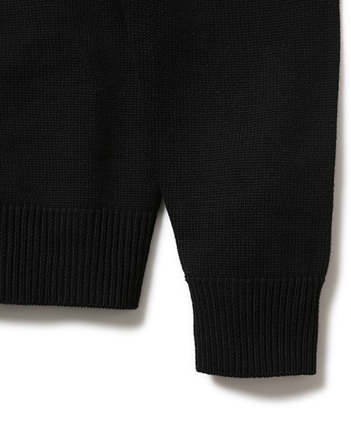 BEAMS（ビームス）の「＜WEB限定＞BEAMS / NEW STANDARD ミリタリーVネックセーター（ニット/セーター・メンズ・オフホワイト/チャコールグレー/ブラック・X-LARGE/LARGE/SMALL/MEDIUM）」の6枚目の写真