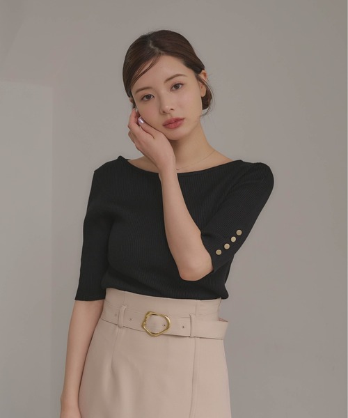 SOELA(ソエラ)の「【INGNI SOELA】袖金ボタンボートネック半袖ニット/WEB限定(ニット/セーター・レディース・アイボリー/モカ/ミント/ブラック・FREE)」の1枚目の写真