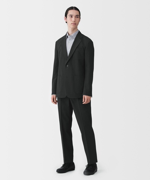 無印良品(ムジルシリョウヒン)の「紳士 撥水ストレッチワンタックパンツ(その他パンツ・メンズ・グレー系/ブラック・S/M/L/XL)」の3枚目の写真