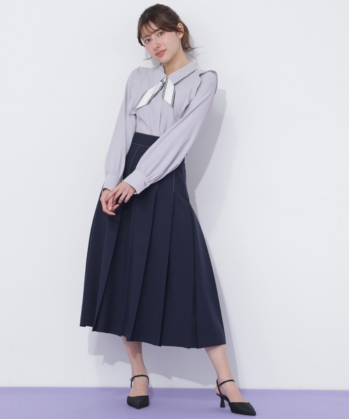 JILL by JILL STUART(ジルバイジルスチュアート)の「サイドベルトプリーツスカート(スカート・レディース・ネイビー/ベージュ/グレー・MEDIUM/SMALL)」の4枚目の写真