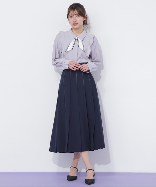 JILL by JILL STUART(ジルバイジルスチュアート)の「サイドベルトプリーツスカート(スカート・レディース・ネイビー/ベージュ/グレー・MEDIUM/SMALL)」の5枚目の写真