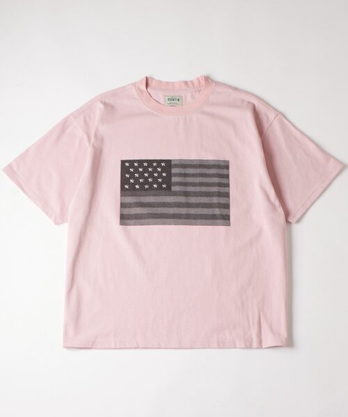 WHO'S WHO gallery（フーズフーギャラリー）の「【UNISEX】KOOKY'N スタースタッズフラッググラフィックTEE（Tシャツ/カットソー・レディース・チャコールグレー/ピンク/ホワイト・SMALL/MEDIUM）」の3枚目の写真