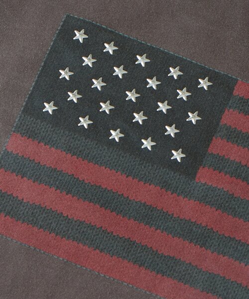 WHO'S WHO gallery（フーズフーギャラリー）の「【UNISEX】KOOKY'N スタースタッズフラッググラフィックTEE（Tシャツ/カットソー・レディース・チャコールグレー/ピンク/ホワイト・SMALL/MEDIUM）」の6枚目の写真