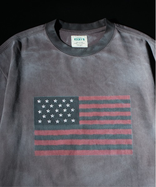 WHO'S WHO gallery(フーズフーギャラリー)の「【UNISEX】【KOOKY'N】スタースタッズフラッググラフィックTEE(Tシャツ/カットソー・レディース・チャコールグレー/ピンク/ホワイト・SMALL/MEDIUM)」の11枚目の写真