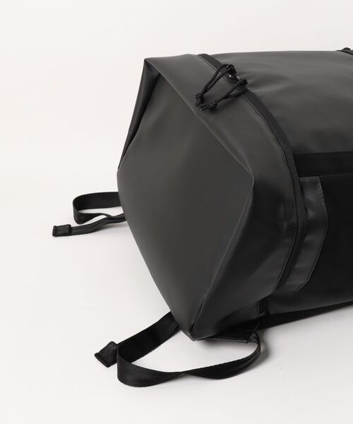 NEW ERA（ニューエラ）の「【NEW ERA/ニューエラ】ボックスパック ラージ 46L TPU Box Logo ボックスロゴ ロゴプリント ブラック（バックパック/リュック・メンズ・ブラック・FREE）」の3枚目の写真