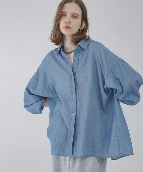 URBAN RESEARCH Sonny Label(アーバンリサーチサニーレーベル)の「シアーデニムシャツ(シャツ/ブラウス・レディース・ライトインディゴブルー/ワンウォッシュ・FREE)」の4枚目の写真