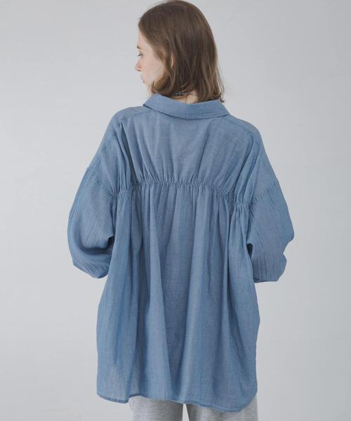 URBAN RESEARCH Sonny Label(アーバンリサーチサニーレーベル)の「シアーデニムシャツ(シャツ/ブラウス・レディース・ライトインディゴブルー/ワンウォッシュ・FREE)」の7枚目の写真