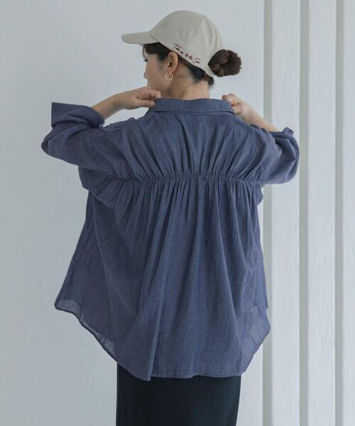 URBAN RESEARCH Sonny Label(アーバンリサーチサニーレーベル)の「シアーデニムシャツ(シャツ/ブラウス・レディース・ライトインディゴブルー/ワンウォッシュ・FREE)」の14枚目の写真
