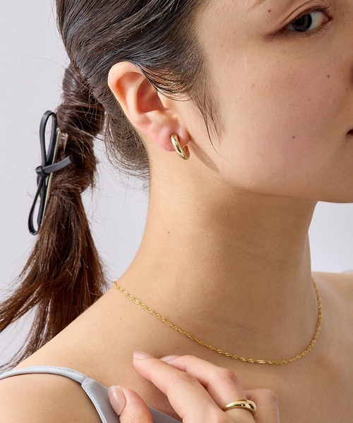 CALIN STANDARD(カリンスタンダード)の「◆金属アレルギー対応◆◆made in japan◆【痛くない】【落ちにくい】【ストレスフリーな着け心地】ワイドラウンド グランループフィットイヤリング(イヤリング・レディース・シルバー/ゴールド・FREE)」の4枚目の写真