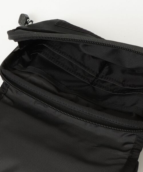 CHUMS（チャムス）の「チャムス CHUMS Recycle Wallet Shoulder Pouch（ショルダーバッグ・メンズ・その他・ONE SIZE）」の4枚目の写真