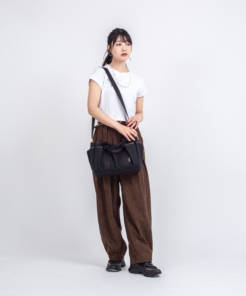 VIOLAd'ORO(ヴィオラドーロ)の「【VIOLAd'ORO/ヴィオラドーロ】2WAY ガーデントートバッグ CAMPER(トートバッグ・レディース・ホワイト×ブラック/ブラック×ブラック・FREE)」の18枚目の写真