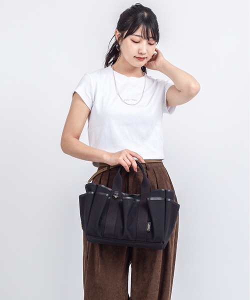 VIOLAd'ORO(ヴィオラドーロ)の「【VIOLAd'ORO/ヴィオラドーロ】2WAY ガーデントートバッグ CAMPER(トートバッグ・レディース・ホワイト×ブラック/ブラック×ブラック・FREE)」の13枚目の写真