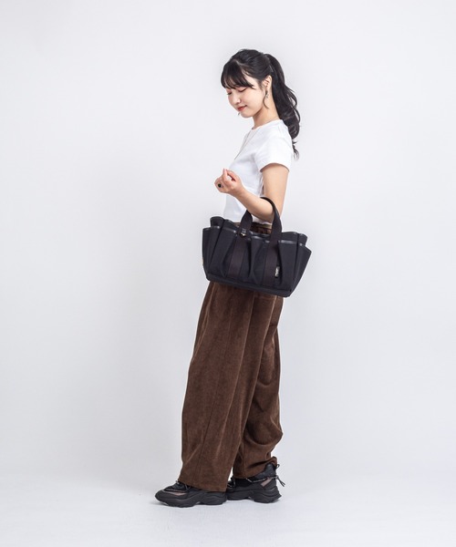 VIOLAd'ORO(ヴィオラドーロ)の「【VIOLAd'ORO/ヴィオラドーロ】2WAY ガーデントートバッグ CAMPER(トートバッグ・レディース・ホワイト×ブラック/ブラック×ブラック・FREE)」の21枚目の写真