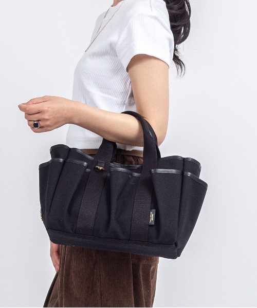 VIOLAd'ORO(ヴィオラドーロ)の「【VIOLAd'ORO/ヴィオラドーロ】2WAY ガーデントートバッグ CAMPER(トートバッグ・レディース・ホワイト×ブラック/ブラック×ブラック・FREE)」の17枚目の写真