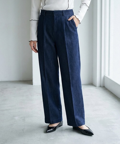 STYLE DELI（スタイルデリ）の「デニム風センターラインストレートパンツ（デニムパンツ・レディース・ネイビー/ブラック・MEDIUM/SMALL/LARGE）」の2枚目の写真