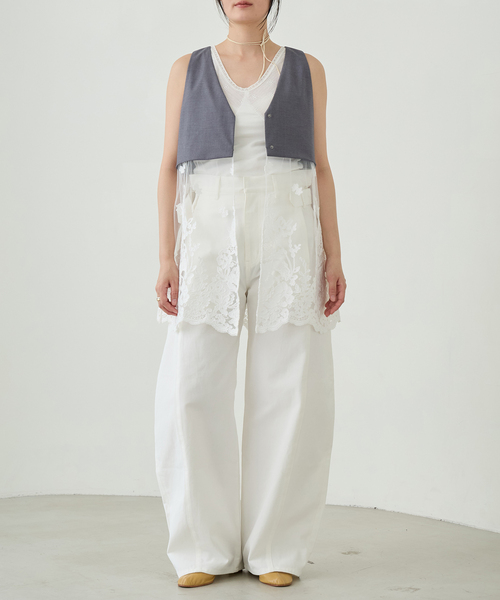 IENA LA BOUCLE(イエナラブークル)の「IENA LA BOUCLE チュールレースノースリーブベスト(ベスト・レディース・ベージュ系その他/グレー・FREE)」の10枚目の写真