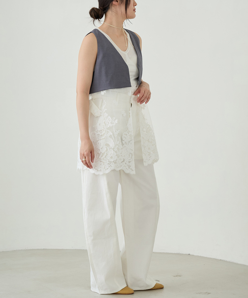 IENA LA BOUCLE(イエナラブークル)の「IENA LA BOUCLE チュールレースノースリーブベスト(ベスト・レディース・ベージュ系その他/グレー・FREE)」の13枚目の写真