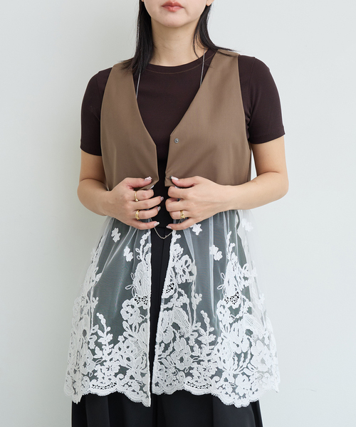 IENA LA BOUCLE(イエナラブークル)の「IENA LA BOUCLE チュールレースノースリーブベスト(ベスト・レディース・ベージュ系その他/グレー・FREE)」の15枚目の写真