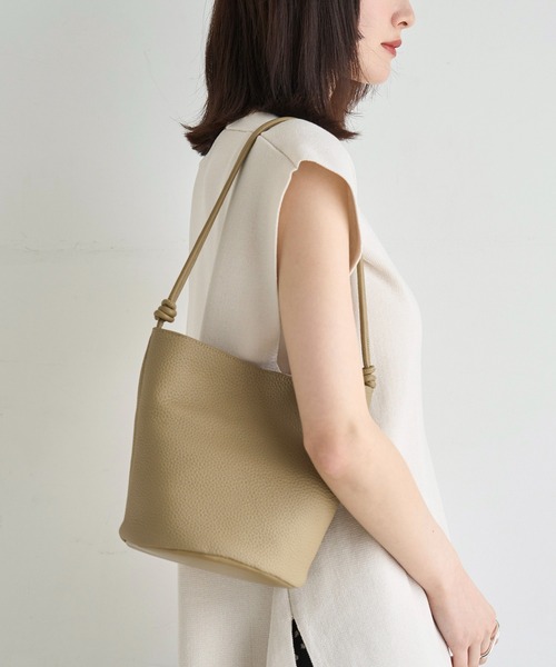 model：H166　着用サイズ：F