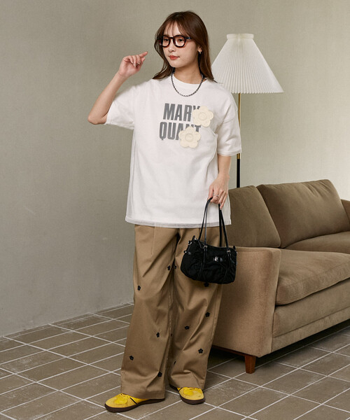 MARY QUANT(マリークワント)の「MARY QUANT × PUBLUX/マリークワント チュール レイヤード ロゴ フラワー Tシャツ 限定展開(Tシャツ/カットソー・レディース・ライトグレー/オフホワイト/チャコールグレー/ベージュ・フリ-)」の21枚目の写真