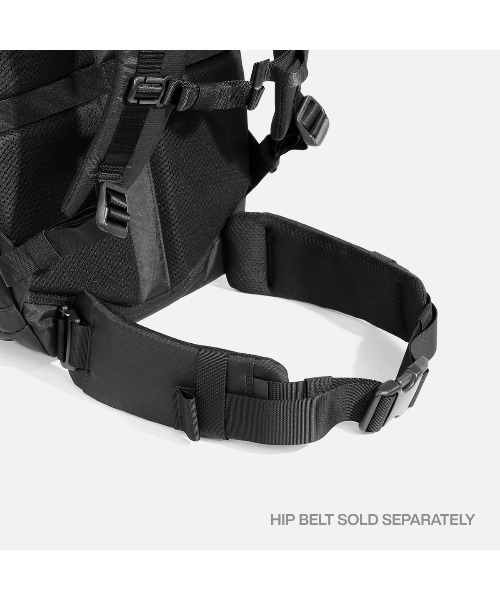 Aer(エアー)の「AER Travel Pack 4 28L X-Pac / AER-29070(バックパック/リュック・メンズ・ブラック・FREE)」の14枚目の写真