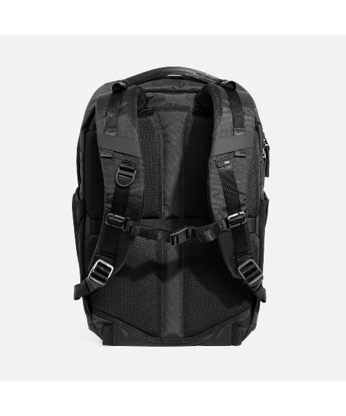 Aer(エアー)の「AER Travel Pack 4 28L X-Pac / AER-29070(バックパック/リュック・メンズ・ブラック・FREE)」の5枚目の写真