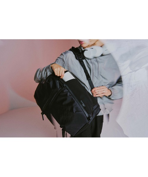 Aer(エアー)の「AER Travel Pack 4 28L X-Pac / AER-29070(バックパック/リュック・メンズ・ブラック・FREE)」の19枚目の写真