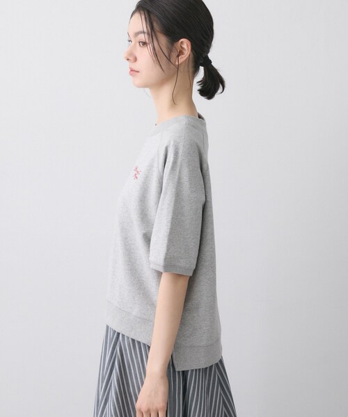 Dessin（デッサン）の「【洗える】ミニ裏毛刺繍ロゴプルオーバー（Tシャツ/カットソー・レディース・ライトグレー/ホワイト系/ナチュラル・03/02/01）」の5枚目の写真