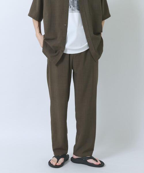ITEMS URBANRESEARCH(アイテムズ アーバンリサーチ)の「『接触冷感/吸水速乾/イージーケア/UVカット』クイックドライリネンタッチイージーパンツ(その他パンツ・メンズ・ベージュ/チャコールグレー/ブラック/オリーブ・MEDIUM/LARGE)」の11枚目の写真