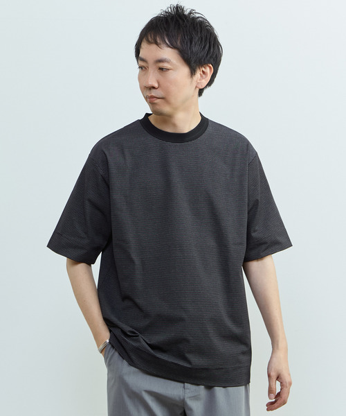 MEN'S MELROSE(メンズメルローズ)の「マイクロボーダークルーネックTシャツ | 吸水速乾 / 軽量 / UVカット(Tシャツ/カットソー・メンズ・ブラック/ホワイト/ブラウン・3/2/4)」の2枚目の写真