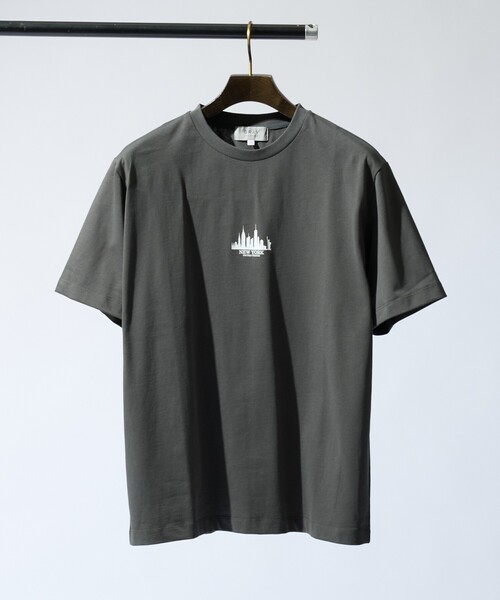 ABAHOUSE GRAY(アバハウスグレイ)の「【CITY PRINT】半袖Tシャツ(Tシャツ/カットソー・メンズ・ブルー/チャコールグレー/ホワイト/イエロー/ネイビー・46/48)」の2枚目の写真
