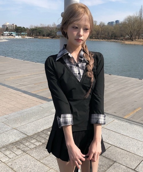 anyonemore(エニワンモア)の「チェックシャツ風7分袖バックリボンスリムTシャツ(シャツ/ブラウス・レディース・ブラック・FREE)」の6枚目の写真