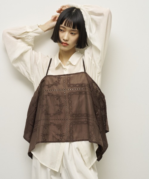 AIC.｜エーアイシーのキャミソール（ブラウン/茶色系・刺繍）通販