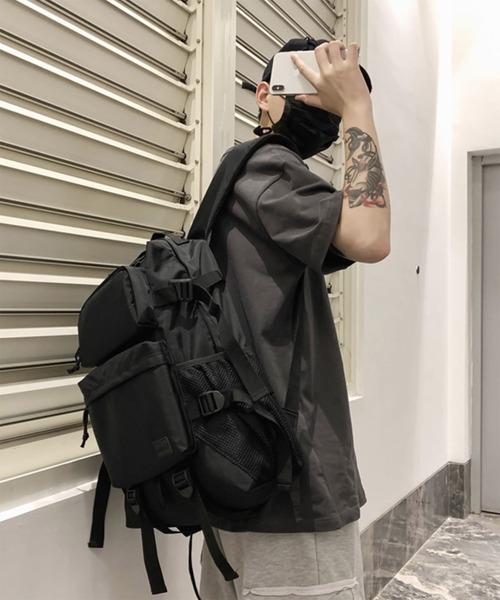 WESTBOY(ウエストボーイ)の「バックパック 20L リュックサック ユニセックス ノートPC収納可 WO26S8BG01(バックパック/リュック・メンズ・ブラック・FREE)」の3枚目の写真